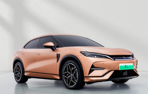 Giá tốt. BYD Song L Sedan 5 chỗ ngồi 2 bánh xe lái 4 × 2 phạm vi 500 km trực tuyến