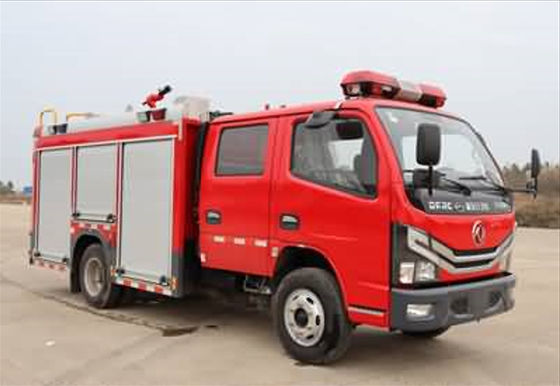 Giá tốt. 6.2m xe cứu hỏa 140hp Dongfeng Tanker Nước xe cứu hỏa trực tuyến