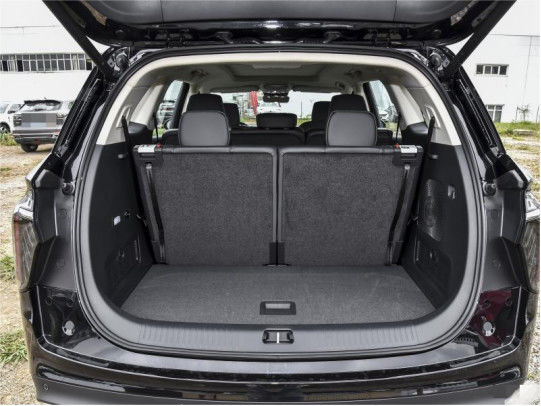 4 chỗ / 5 chỗ Hongqi H9 sang trọng xăng 4 × 2 Limousine 7