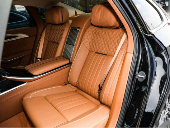 4 chỗ / 5 chỗ Hongqi H9 sang trọng xăng 4 × 2 Limousine 9