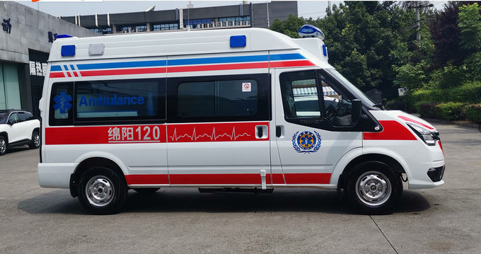 9 chỗ ngồi xe cứu thương Ford Transit Custom 1