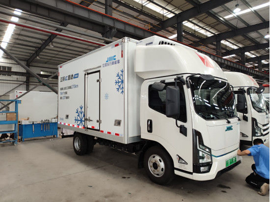 167hp 227hp Jiangling xe tải làm lạnh Diesel lái sau 4×2 2