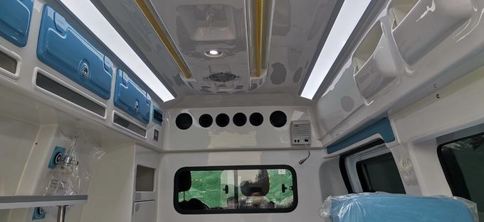 Ford Transit xe cứu thương y tế xăng 8 chỗ ngồi Ford Transit Box xe cứu thương 8