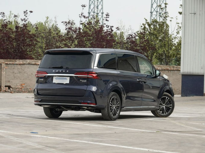 Roewe Minivan lớn MPV Vans xăng 7 chỗ ngồi 4x2 hộp số tự động 2