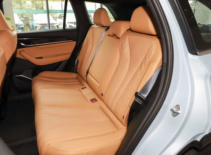 Plug In Hybrid Suv Xe ô tô xe ô tô ngoài đường ô tô xăng 7