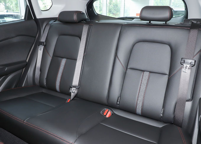 Chevrolet Chuangku Xe chạy xăng ngoài đường xe 6