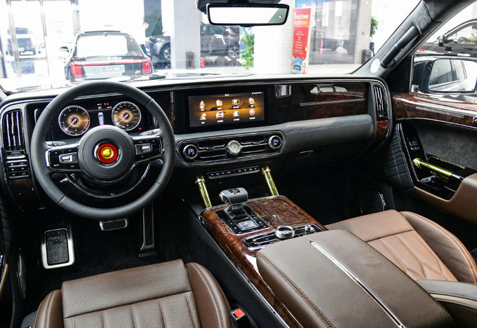 Hongqi S7 xe thể thao tiện ích 6 chỗ ngồi 4 chỗ ngồi SUV xăng 6
