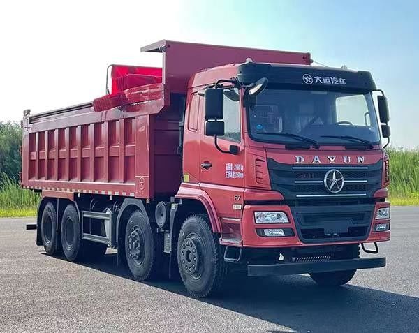 Bốn trục diesel 3 chỗ xe tải tải 20M2 8,9 mét lái sau hộp số tay 8 × 4 0
