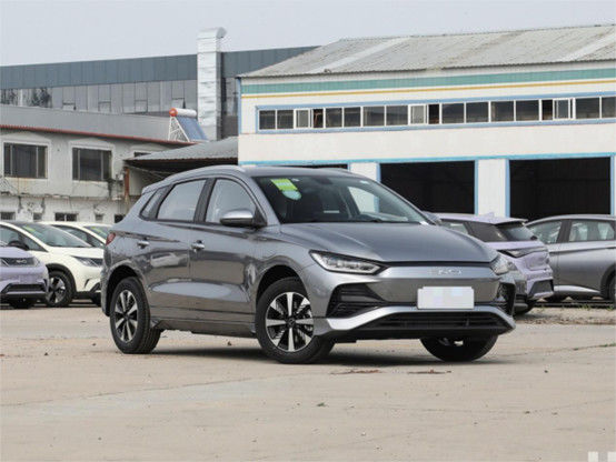 BYD Xe điện tinh khiết E2 sang trọng hai bánh xe lái 4 × 2 hộp số tự động 3