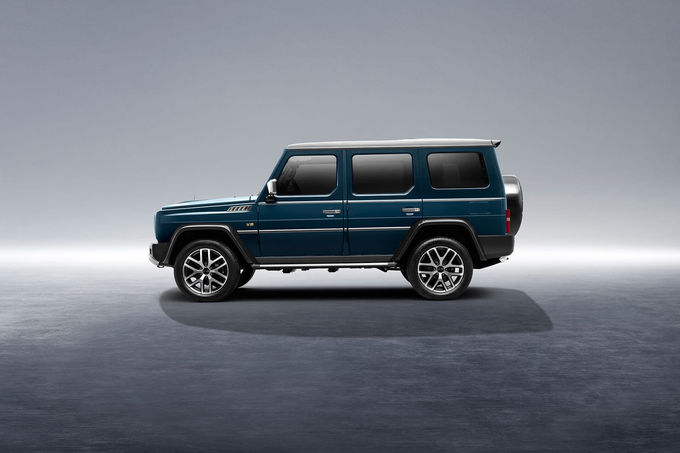 BAIC BJ80 Đường ngoài đường xe SUV xăng 4 chỗ ngồi 4 × 4Z hộp số tự động 4
